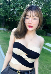 น้องเมาคีย์-สาวแว่น