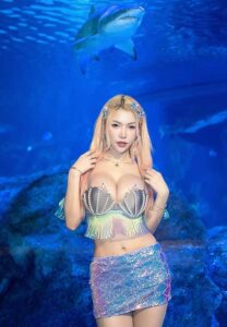 ไอซ์ อลิษา-สวย