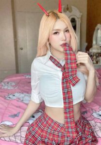 ไอซ์ อลิษา-ชุดนักเรียน