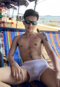 ป๊อก @Poknew691