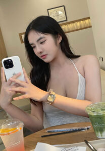 น้องเพลง-คาเฟ่