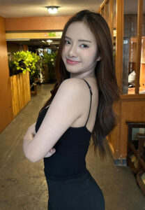 น้องเพลง-ยิ้มหวาน